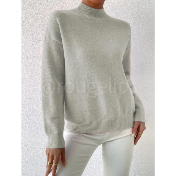 Light Grey Turtleneck Knit Pullover Sweater Long Sleeve - Picture 5 of 7